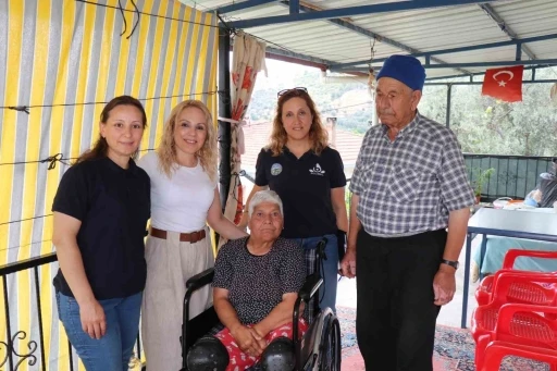 Başkan &Ouml;zel "İhtiya&ccedil; duyan her vatandaşımızın yanındayız"

