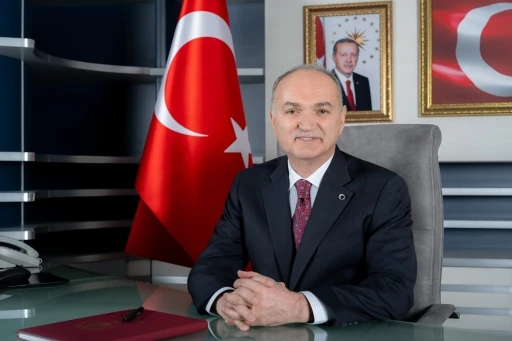Başkan &Ouml;zl&uuml; "Anne sevgisinin bu d&uuml;nyada hi&ccedil;bir karşılığı olamaz"

