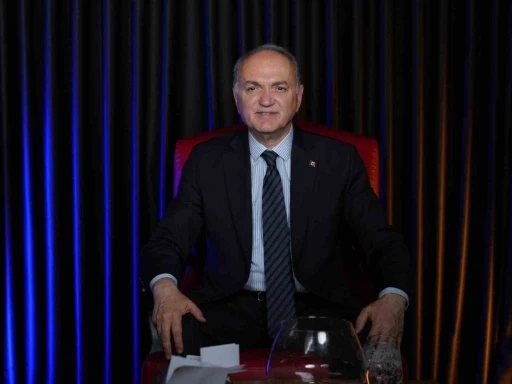 Başkan Özlü: &quot;Hızlı trene bölgenin coğrafyası uygun değil&quot;
