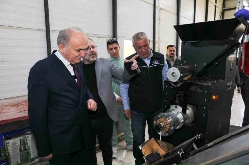 Başkan &Ouml;zl&uuml; sahada: 23 Nisan Parkı K&uuml;t&uuml;phanesi a&ccedil;ılışa hazır
