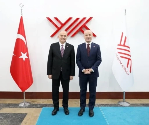 Başkan &Ouml;zl&uuml;, Y&Ouml;K başkanı ile g&ouml;r&uuml;şt&uuml;
