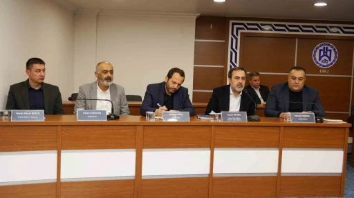 Başkan Öztürk: &quot;Üretim kadar bilgi ve strateji de rekabette belirleyici&quot;
