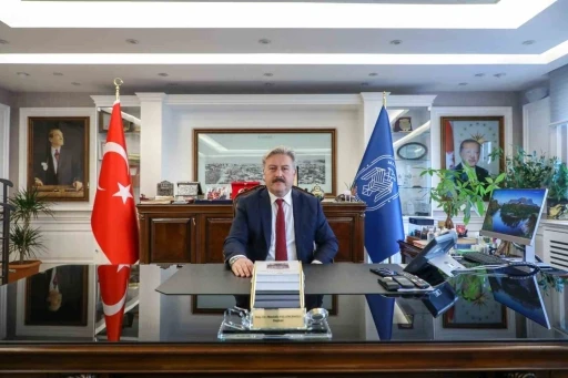 Başkan Palancıoğlu: "Berat; iyiliğe ulaşmak i&ccedil;in bir m&uuml;jdedir"
