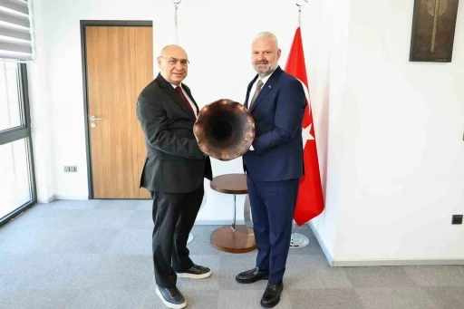 Başkan Pehlivan&rsquo;dan Menemen&rsquo;e doğalgaz m&uuml;jdesi
