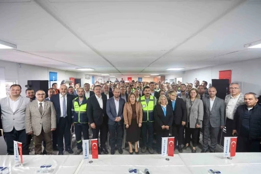 Başkan Şahin, 1 Mayıs’ta belediye çalışanlarıyla bir araya geldi

