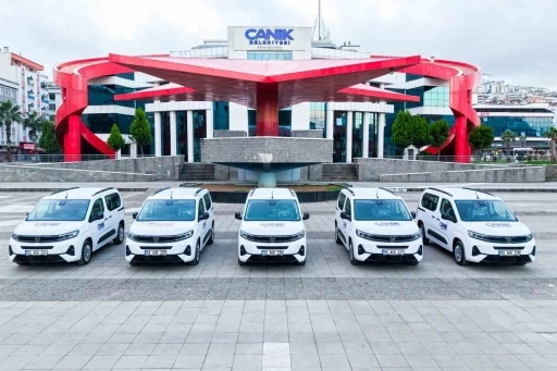 Başkan Sandık&ccedil;ı: "Ara&ccedil; filomuzun g&uuml;c&uuml;ne g&uuml;&ccedil; katıyoruz"
