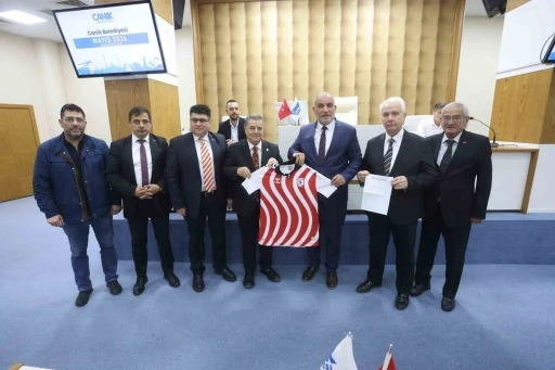 Başkan Sandık&ccedil;ı: "Belediyemiz &ouml;z kaynaklarıyla yeni projelere imza atıyoruz"
