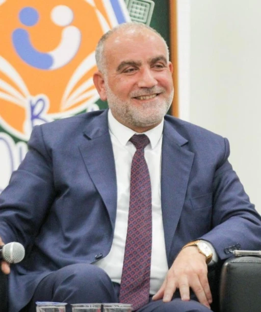 Başkan Sandık&ccedil;ı: "&Ouml;ğrencilerimizin tamamına burs desteği sağlıyoruz"
