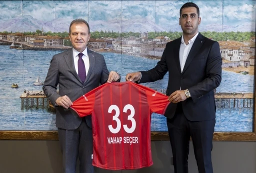 Başkan Seçer: &quot;Amacımız ligde kalmak değil, şampiyonluk olmalı&quot;
