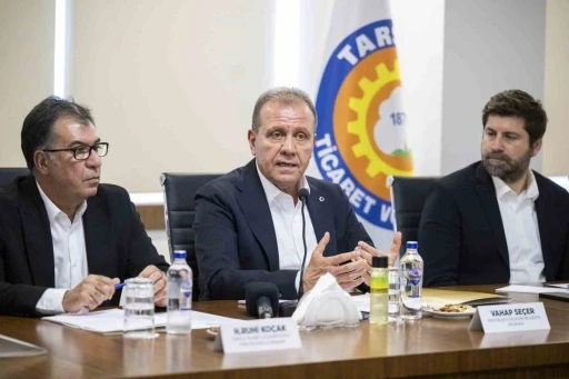 Başkan Seçer: &quot;Tarsus, bütün sektörlerde büyüyebilecek bir kent&quot;
