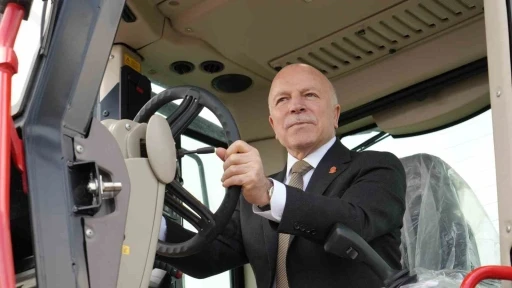 Başkan Sekmen; &quot;Bu yatırım sadece bir araç teslimi değildir, Erzurum’un geleceğine olan inancımızdır&quot;
