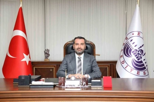 Başkan Şerifoğulları, "Şehrimizin eski yapı stoku &ouml;nemli &ouml;l&ccedil;&uuml;de yenilendi"
