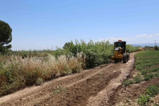 Başkan Şimşek&rsquo;ten ova yollarına yerinde inceleme
