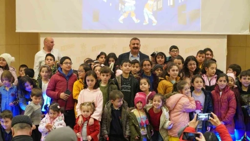 Başkan Sunar&rsquo;dan &ccedil;ocuklara hafta sonu kursları i&ccedil;in davet
