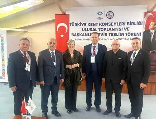 Başkan Tanfer, "Belediyelerde Katılımcı Y&ouml;netişim" paneline katıldı
