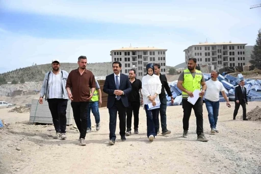 Başkan Taşkın: &quot;Hedef, Ak Oğuz Kışlası’ndaki konutları Ekim sonuna yetiştirmek&quot;
