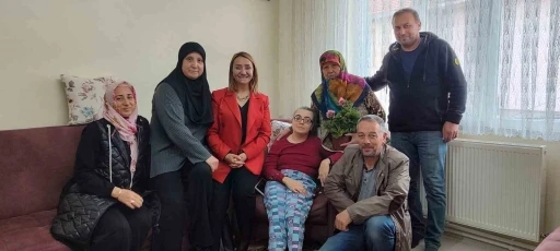 Başkan Tekin ilçedeki kadınlarla bir araya geldi
