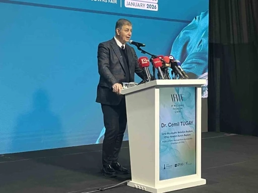 Başkan Tugay: "Ya hizmet getirsinler ya da engel olmasınlar"
