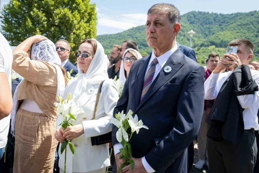 Başkan Tugay Srebrenica Katliamı&rsquo;nı anma t&ouml;renlerine katıldı
