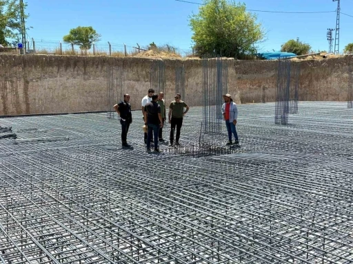 Başkan Ulutaş, Ak&ccedil;adağ&rsquo;daki kamu yatırımlarını yerinde inceledi
