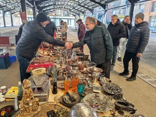 Başkan Yal&ccedil;ın Antika Pazarı&rsquo;nda
