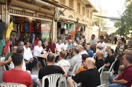 Başkan Yapar, Uzun Çarşı esnafıyla bir araya geldi
