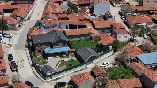 Başkan yardımcısı oğlunun &uuml;zerine şirket kurup k&ouml;ye villa yaptırmış
