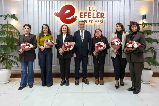 Başkan Yetişkin&rsquo;den kadın meclis &uuml;yelerine anlamlı davranış
