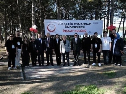 Başkan Yıldırım&rsquo;dan gen&ccedil;lerle samimi buluşma

