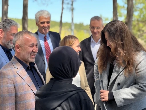Başkan Yıldırım &ouml;ğrencilerle motivasyon yemeğinde buluştu
