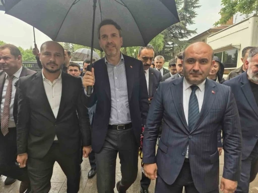 Başkan Yıldız, Bakan Bayraktar’ın Eti Maden Kırka’ya 400 işçi alınacağı müjdesini değerlendirdi
