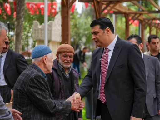 Başkan Yılmaz’dan şehit aileleri ve ulu çınarlara ziyaret

