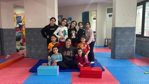 Başkan Zencirci: "&Ccedil;ocuklarımızı geleceğe hazırlıyoruz"
