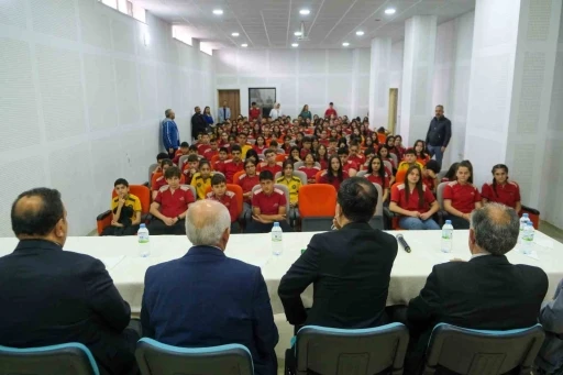 Başkanlar anlattı, öğrenciler dinledi
