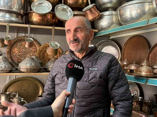 Başkent&rsquo;in son bakır ustalarından Aytekin K&uuml;&ccedil;&uuml;k: "Bakıra talep &ccedil;ok ama yetişecek &ccedil;ırak yok"
