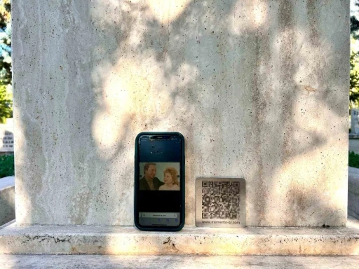 Başkentte yeni nesil mezar anlayışı: QR kodlu mezarlara ilgi artıyor
