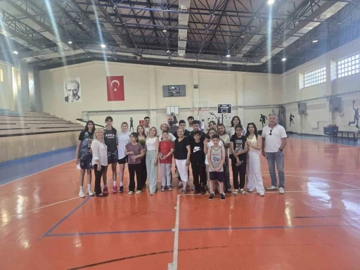 Basketbol ile eğlendiler
