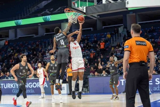 Basketbol S&uuml;per Ligi: Bah&ccedil;eşehir Koleji: 100 - Aliağa Petkim Spor: 60
