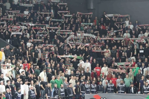 Basketbol S&uuml;per Ligi: Karşıyaka: 72 - Galatasaray: 82
