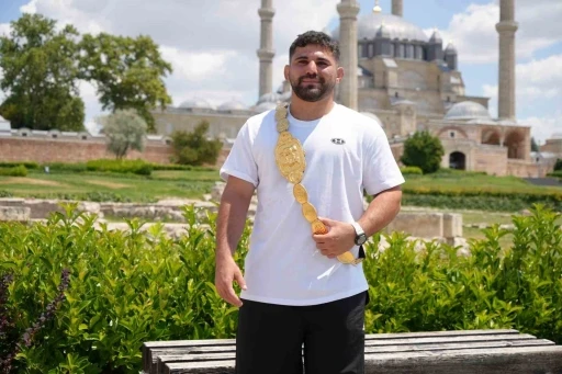 Başpehlivan Erkan Taş: "Hedefim altın kemeri uzun yıllar korumak"
