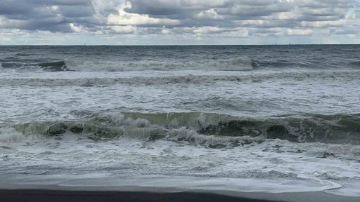 Batı Karadeniz&rsquo;de fırtına etkili oluyor
