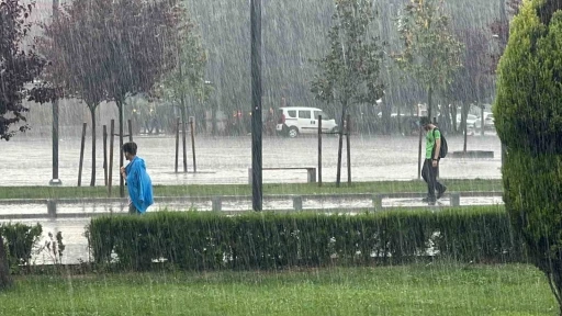Batı Karadeniz’de sel ve su baskını uyarısı
