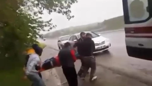 Batman’da araç şarampole yuvarlandı: 3 yaralı
