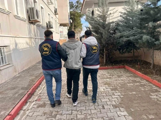 Batman&rsquo;da geniş &ccedil;aplı operasyon: 42 firari yakalandı
