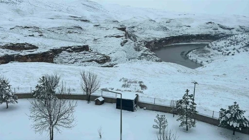 Batman&rsquo;da kardan adamlar kentin simgesi oldu
