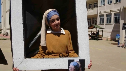 Batman’da öğrenciler atıklardan ’Yürüyen Tablolar’ yaptı
