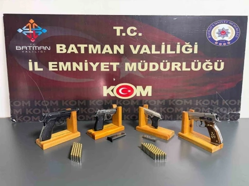 Batman&rsquo;da organize su&ccedil; &ouml;rg&uuml;t&uuml; &ccedil;&ouml;kertildi
