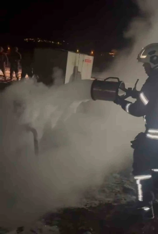 Batman&rsquo;da petrol kuyusunda &ccedil;ıkan yangın s&ouml;nd&uuml;r&uuml;ld&uuml;
