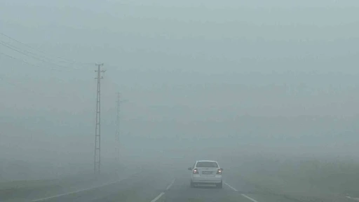 Batman’da sis nedeni ile görüş mesafesi 5 metreye kadar düştü
