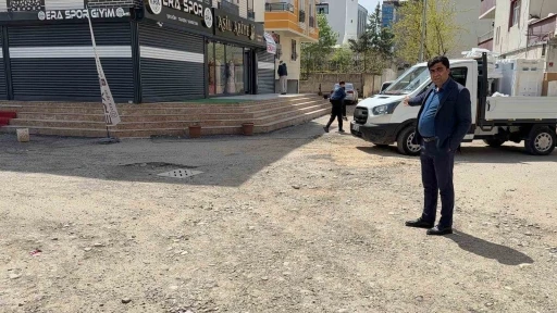 Batman&rsquo;da sokaklar &ccedil;ukurlarla doldu
